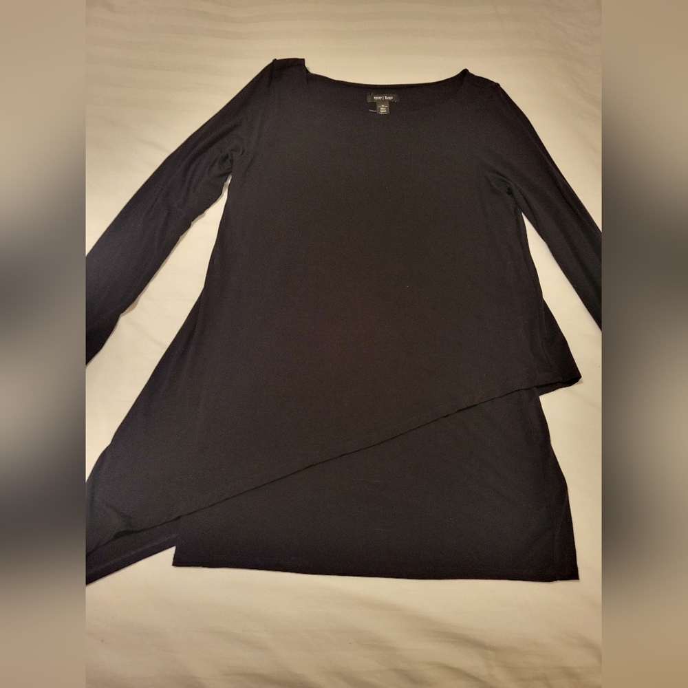 White House Black Market black long sleeve assemetrical dress size Medium